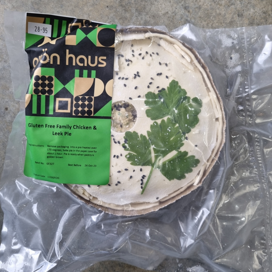 FAMILY CHICKEN AND LEEK PIE GF