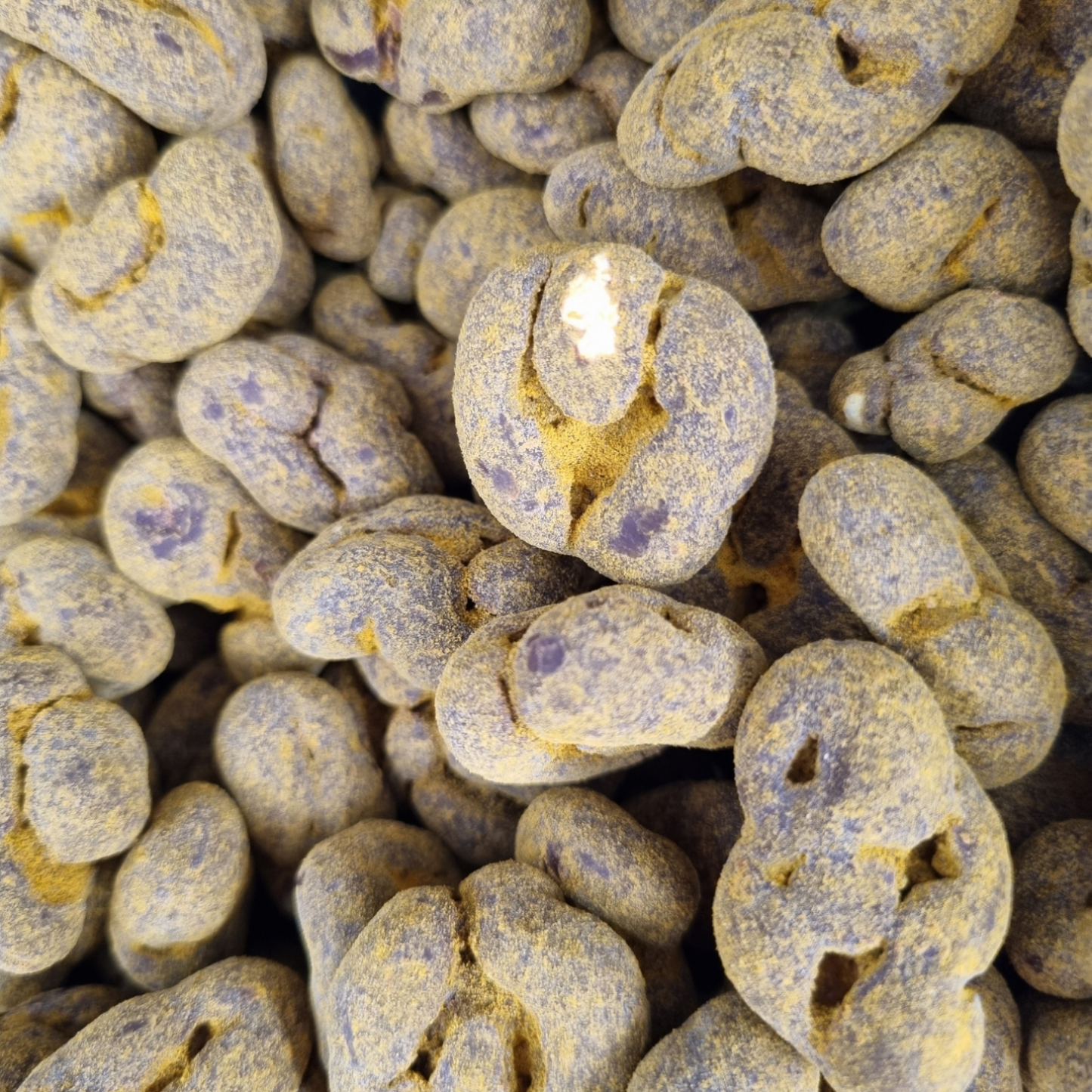 WALNUTS CHOCOLATE TURMERIC