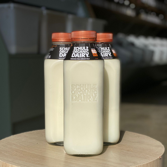 SCHULZ 1L GLASS BOTTLE MILK