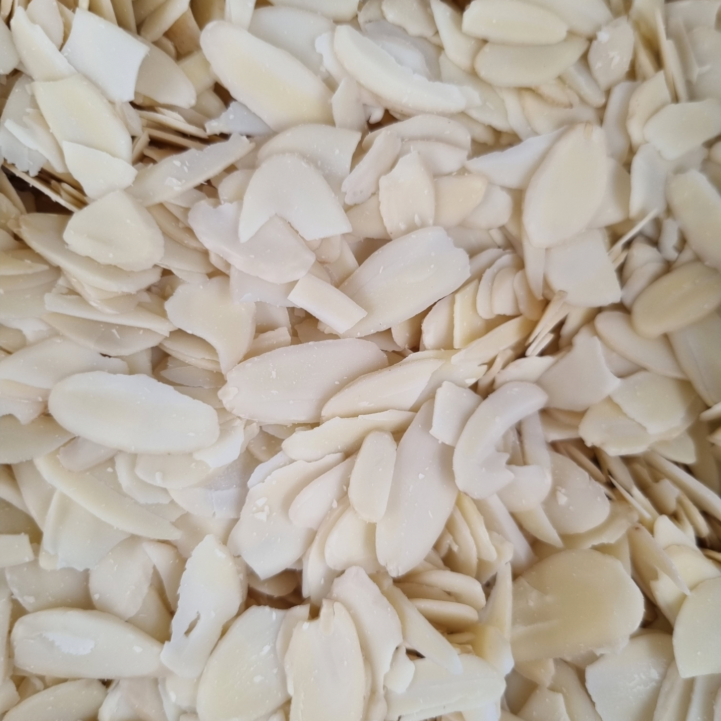 ALMONDS BLANCHED FLAKED/SLICED